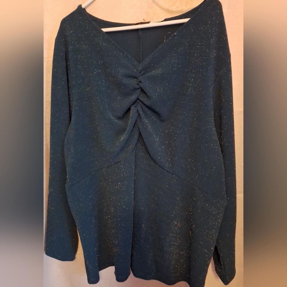 Lane Bryant 26/28 top. #7533 - Picture 1 of 7